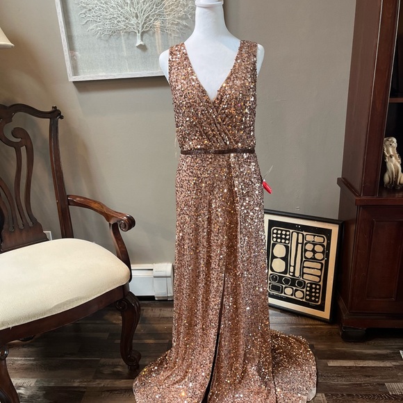 Mac Duggal V Neck High Slit Sequined Wrap Gown Size 12 - Picture 6 of 15